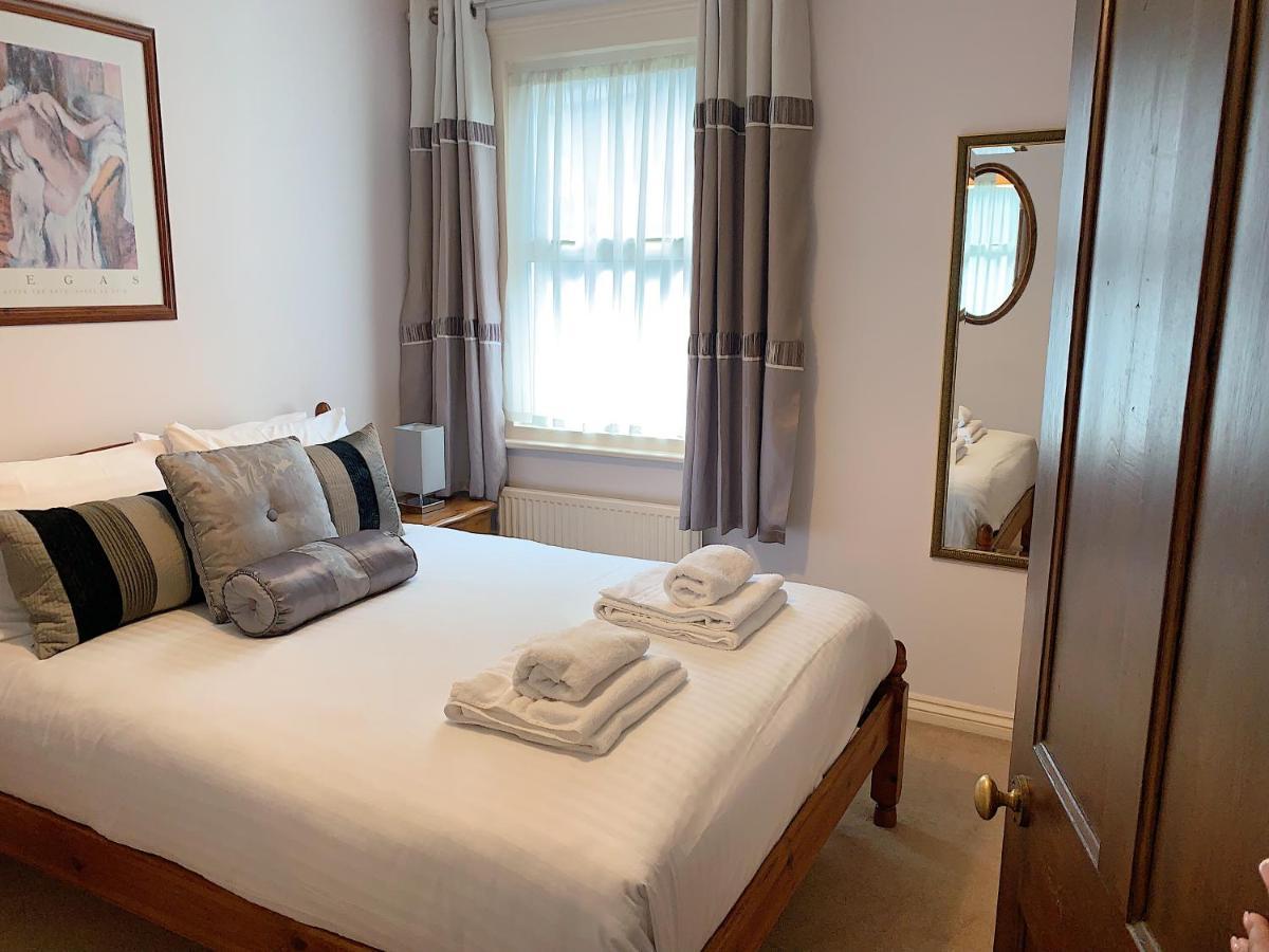 Cosy Central Windsor House Sleeps 4 Exterior photo